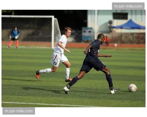 延长防守轮转范围成二月趋势,教练临场调整考验体系弹性